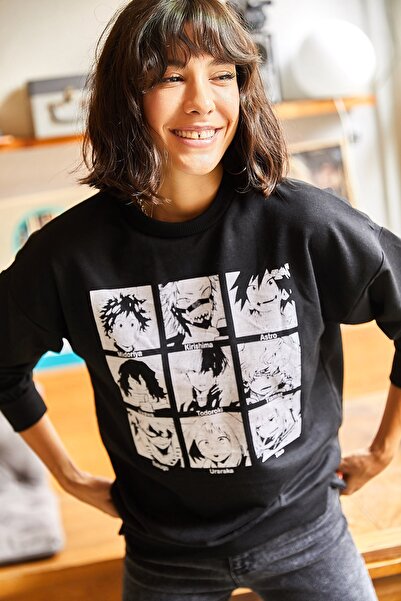 Olalook Women's Black Manga Character Skirt Slit Oversize Sweatshirt SWT-19000564