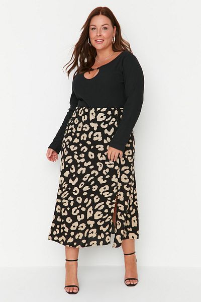 Trendyol Curve Plus Size Skirt - Black - Midi