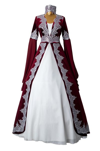 DolunayModa بيندالي الموسم الجديد من الدانتيل الفضي