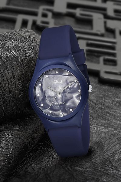 Q&Q Silicone Women's Wristwatch Pvq86s