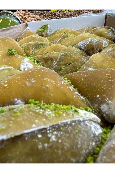 GURMECİOĞLU ANTEP Atom Amulet with Plenty of Pistachios