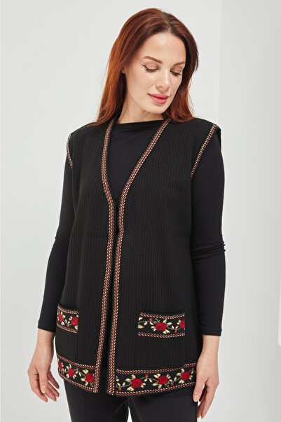 Fresh&Moda Mother Knitwear Rose Motif Black Short Pocket Vest