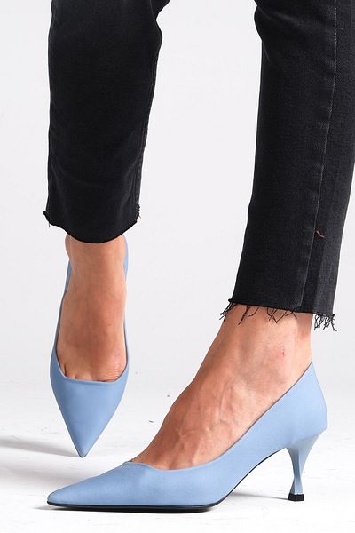 Mio Gusto Josie Twist sarkú kék színű matt szatén szövet női sarkú tűsarkú cipő