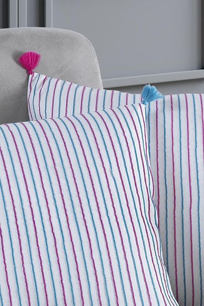 MaisonArt Pompoms 2-Piece Decorative Throw Pillow Case Pillow Case 100% Cotton 44x44 Cm