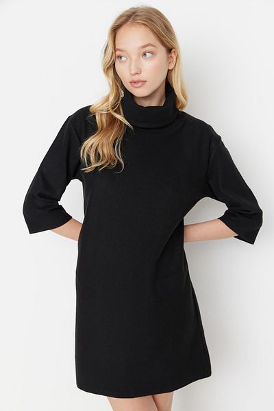 Trendyol Collection Černý rolák Shift/Straight Mini Thessaloniki Pletené šaty s dlouhým rukávem TWOAW20EL1110