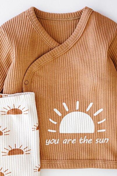 Banamio Five Sun Sun Printed Newborn Cotton Oeko-Tex Certified 5-Piece Hospital Discharge Set (Cinnamon)