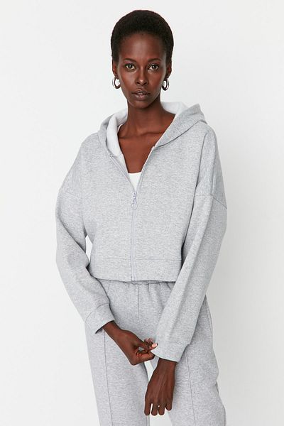 Trendyol Collection Šedá základní pletená mikina s kapucí a kapucí na zip TWOAW20SW0660