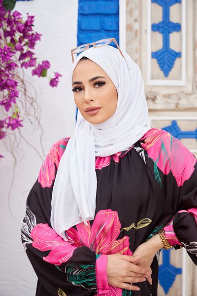 Naciye Sultan شال قطني ممشط باللون الأبيض