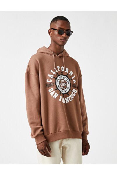 Koton Kolej Baskılı Kapşonlu Sweatshirt Şardonlu