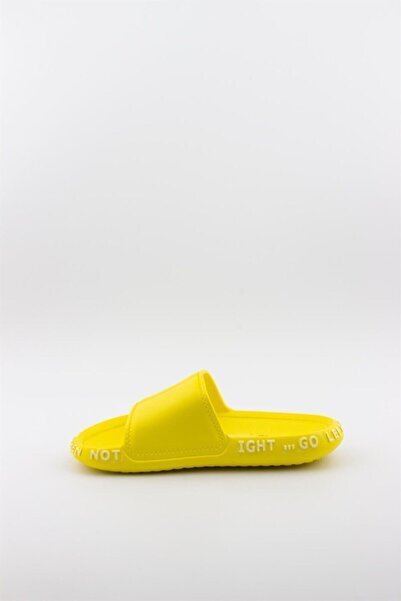 Settimo Women's Yellow Quilted Patterned Slippers