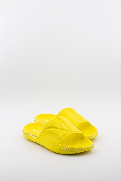 Settimo Women's Yellow Quilted Patterned Slippers