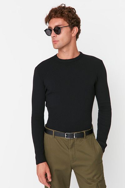 Trendyol Collection Schwarzer Herren-Pullover mit Rundhalsausschnitt – Baumwolle, schmale Passform TMNAW23KZ00195