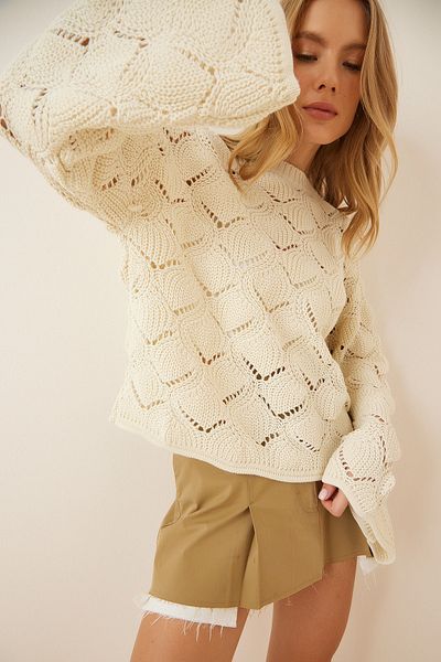Happiness İstanbul Cremefarbener Strickpullover mit Rautenmuster und Lochmuster für Damen CV00025
