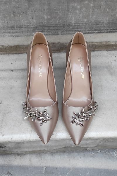 LA CALZATURE Skin Satin 9 cm Champagne Heeled Star Stone Stiletto Women's Shoes