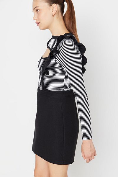 Trendyol Collection Schwarzes Mini-Gilet-Webkleid TWOAW20EL0292