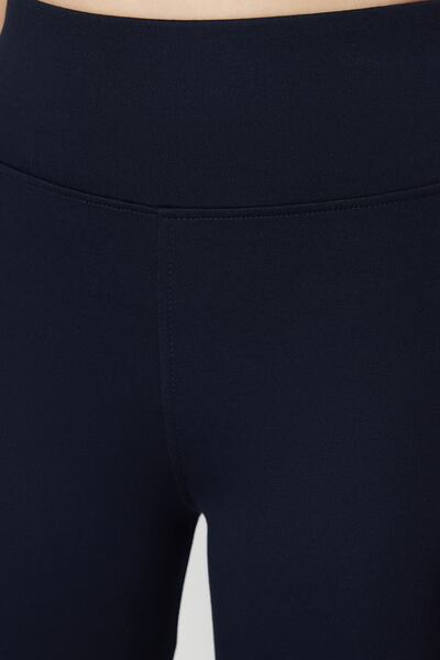 Trendyol Collection Sötétkék magas derékú Basic elasztikus derékbetétes kötött harisnyanadrág TWOAW20TA0047