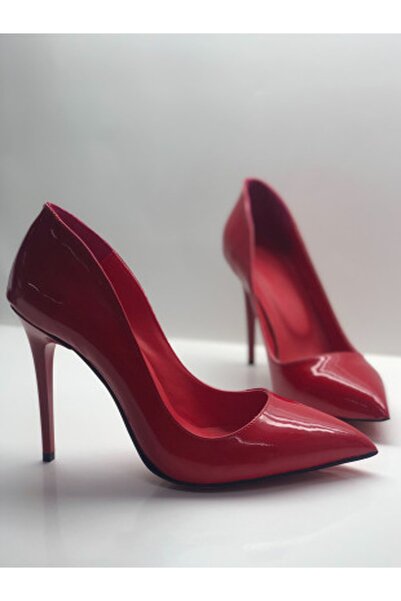 Num40S Kırmızı Rugan Stiletto Özel Ve Büyük Numara Yüksek Topuklu Ayakkabı
