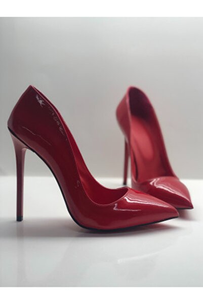 Num40S Kırmızı Rugan Stiletto Özel Ve Büyük Numara Yüksek Topuklu Ayakkabı