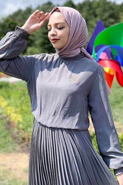 Modamihram Abendkleid aus plissiertem Chiffon Anthrazit