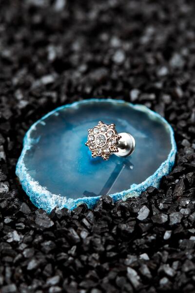 Valhalla Cerrahi Çelik Kıkırdak Tragus Zirkon Taş Piercing