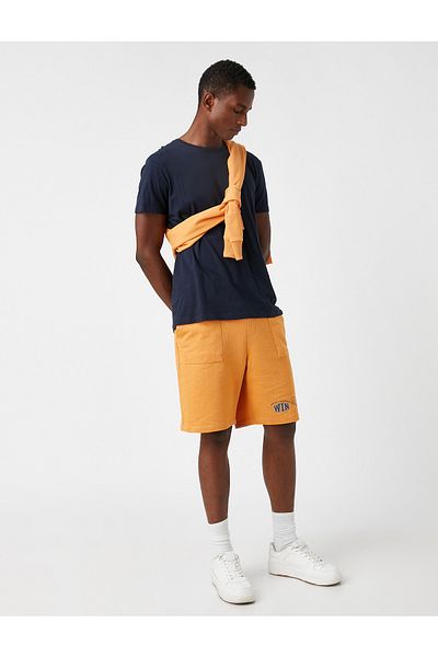 Koton Shorts mit College-Print