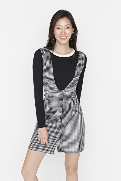 Trendyol Collection Černé pletené šaty