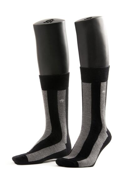 The Socks House جوارب بنمط الخط العمودي