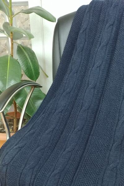 Ocean Dark Navy Knitwear Sofa Blanket