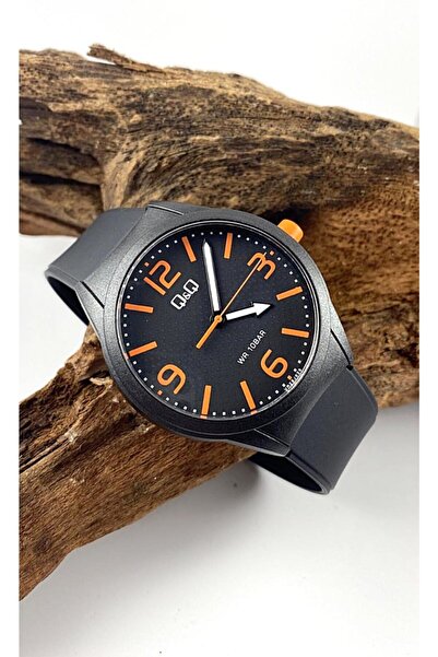 Q&Q Vr28j280y Waterproof Unisex Wristwatch with Silicone Cord