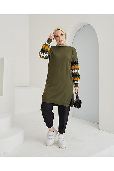 MODAEFA Embroidered Sleeve Knitwear Sweater