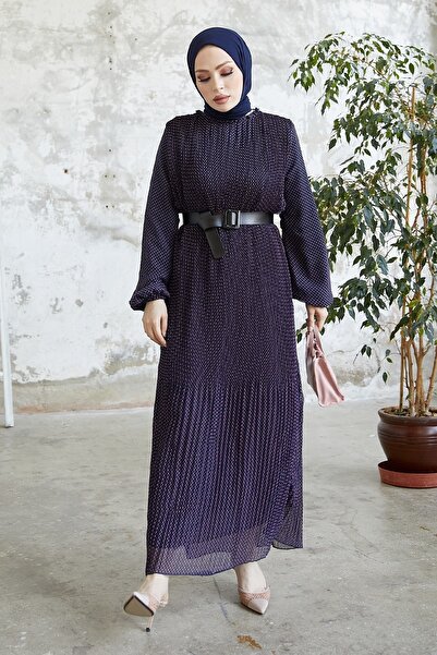 InStyle Фіолетова сукня-сифон Minda Crispy Polka Dot в горошок