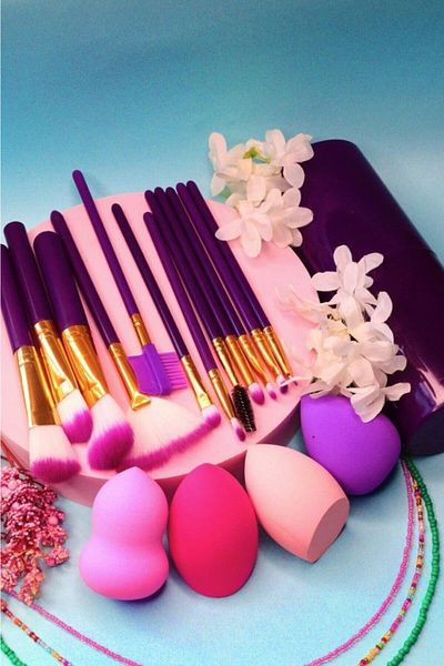 MUJGAN 2-Piece Makeup Brush Set 12-Piece Cylinder Brush Purple + 4-Piece Pear Sponge