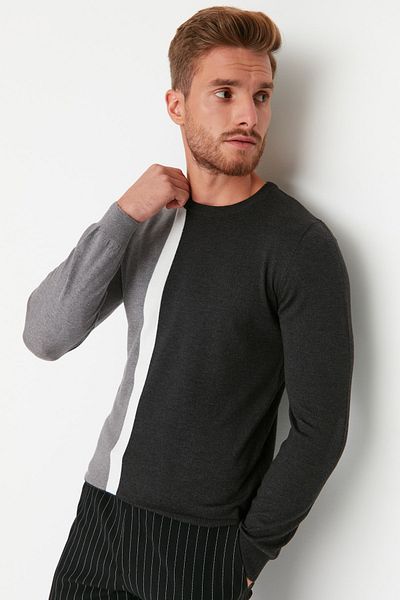 Trendyol Collection Anthracite Slim Fit Slim-Fit Crew Neck Paneled Knitwear Color-Block Sweater Tmnaw21Kz0566