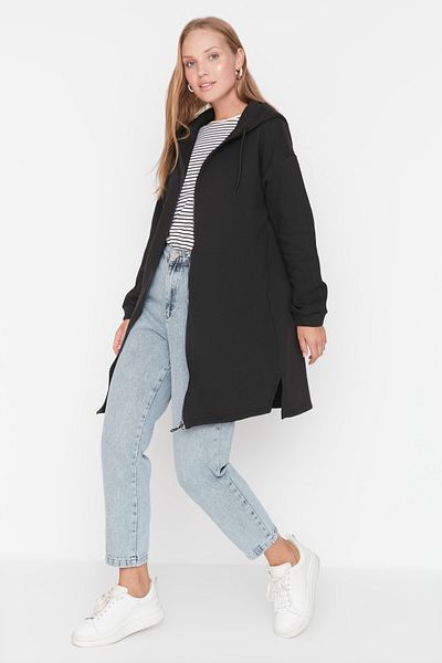 Trendyol Modest Czarna dzianinowa bluza z kapturem TCTAW23TW00043