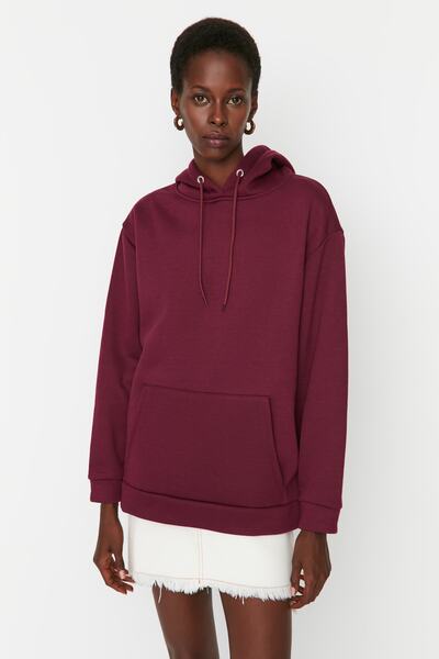 Trendyol Collection Тънък плетен суитшърт с джоб и качулка с кенгуру в цвят слива/широк крой TWOAW20SW0525