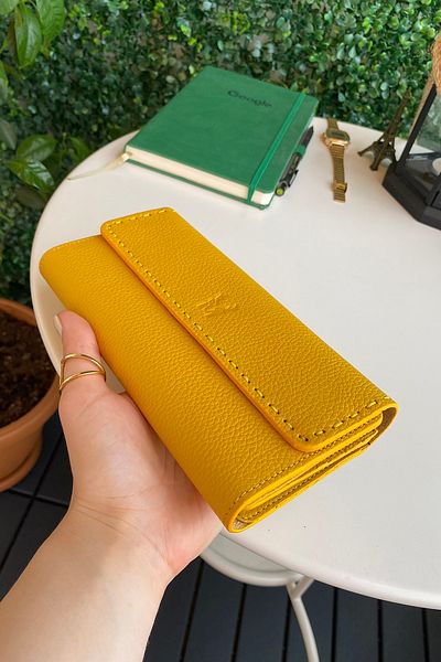 Modica Tampa - Genuine Leather Yellow Wallet with Magnetic Phone Compartment, 14 Card Compartments