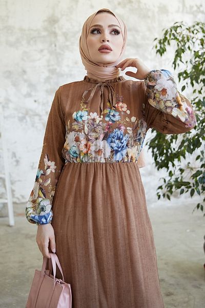 InStyle Περισσότερα Floral Chiffon Dress - Tan