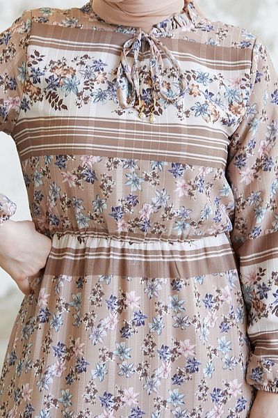 InStyle Rochie din șifon Yoryo, jacquard, cu dungi Misa - maro deschis