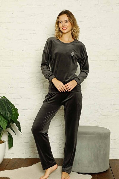 Farya Home Luxury Velvet Collection Silky Velvet Pajama Set