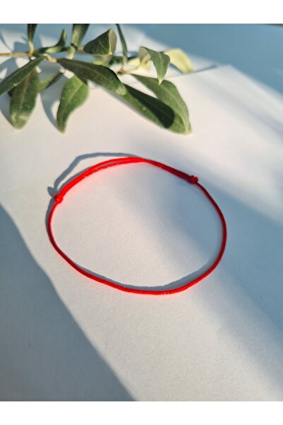 ONEPRETTYWISH Kırmızı Ip Red String Bileklik Asansörlü