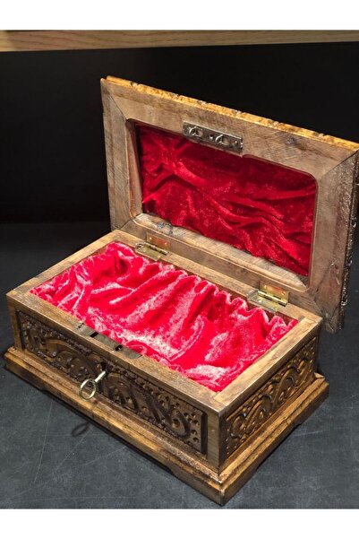 Lapidaria Dekoratif Özel Yapım Kilitli Ceviz Oyma Sandık Mücevher & Takı Kutu...