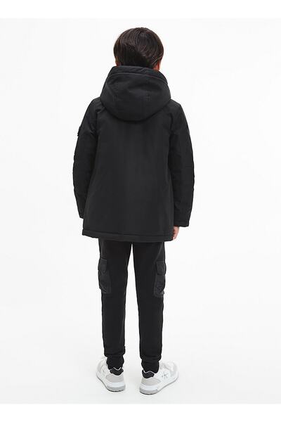 Calvin Klein Siyah Erkek Çocuk Mont Ib0ıb01274