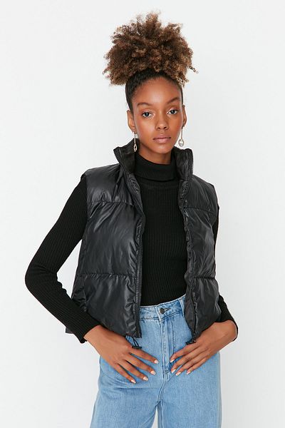 Trendyol Collection Black Puffer Vest TWOSS21YE0005