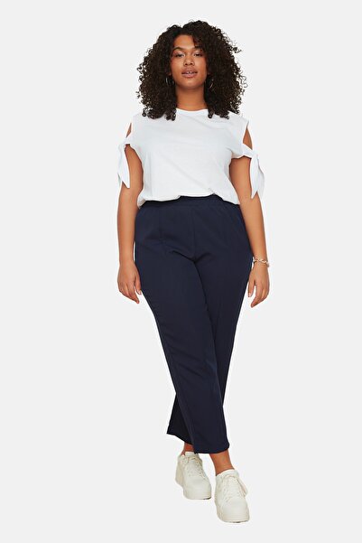 Trendyol Curve Námořnická modř elastické tkané kalhoty Carrot Fit TBBSS22AR0031