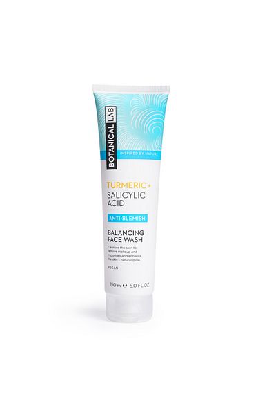 Botanicallab Turmeric And Salicylic Acid Ph Balancing Face Wash Gel 150 Ml