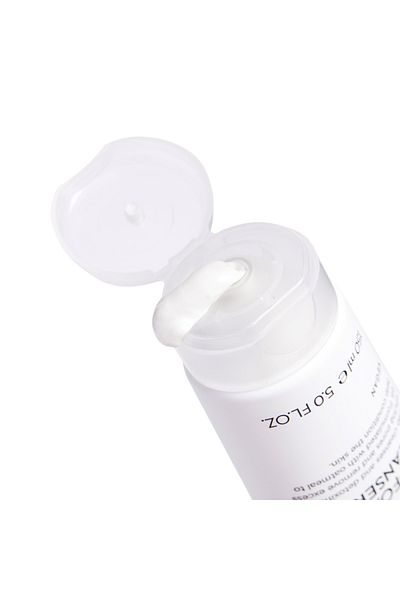 Botanicallab Indian Clay and Salicylic Acid Non-foaming Face Wash Gel 150 Ml