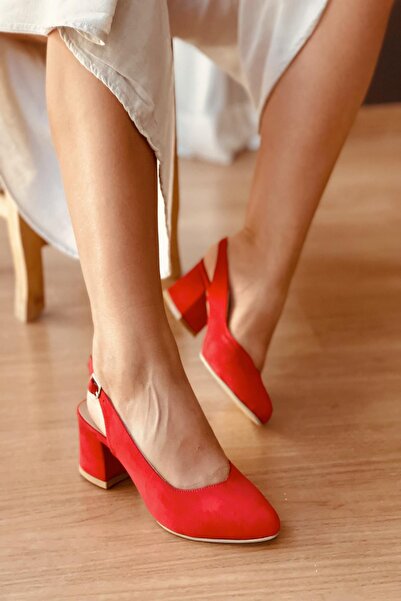 Rainon Store Red Suede Heeled Buckle Shoes