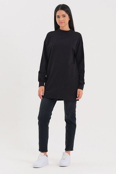 Gippe Collection Черен плетен суитшърт с кръгло деколте и ръкави