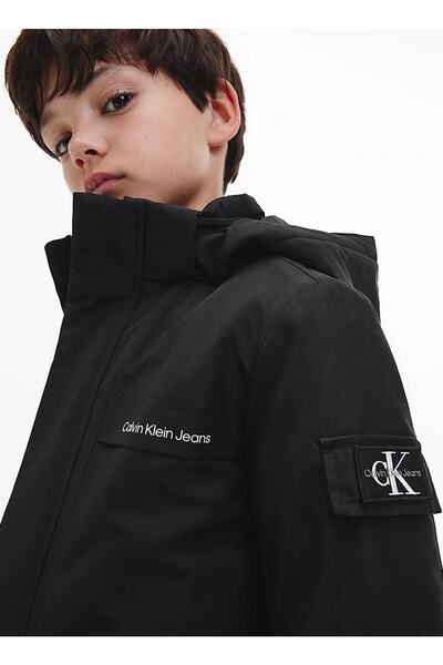 Calvin Klein Siyah Erkek Çocuk Mont Ib0ıb01274