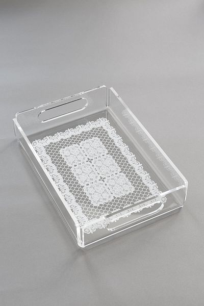 Queen Bee İstanbul Lace Patterned Plexiglass Tray 25cm X 17 Cm
